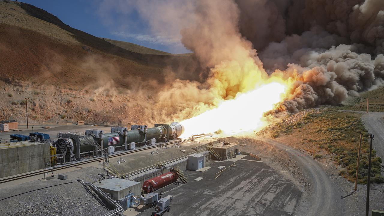 SpaceX startet Roboter-Service-Satelliten für geostationäre Umlaufbahn