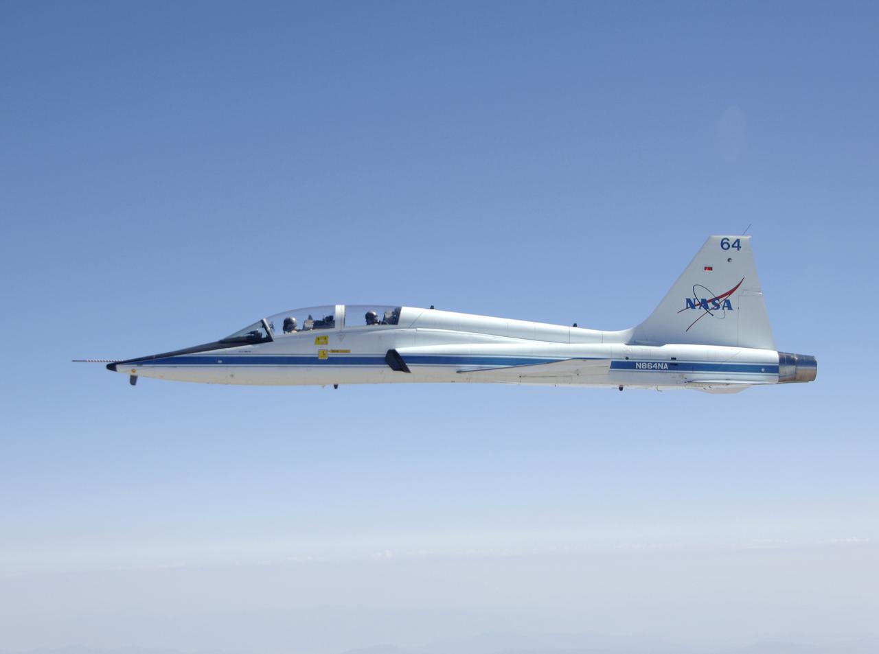 NASA stattet T-38 Trainingsjets mit neuem Artemis-Design aus
