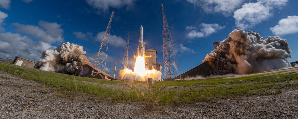 Ariane 6 startet 36 Amazon-Leo-Satelliten mit neuen Boostern
