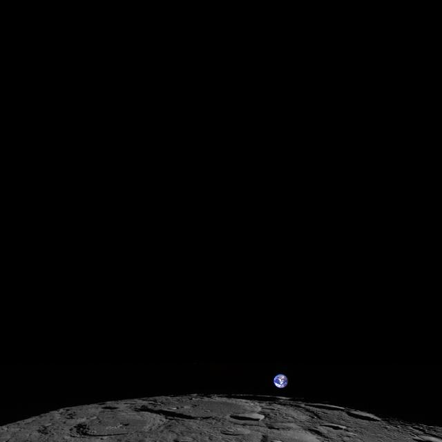 Der Mond schrumpft: 10.000 Risse zeigen das Ausmaß